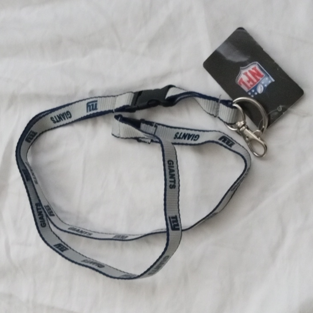 NY Giants UltraTech Lanyard Keychain Badge Ticket ID Holder Car House Keys NWT
